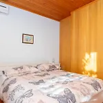 Lemona Apartment