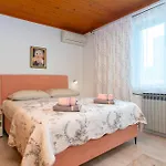 Apartment Lemona *
