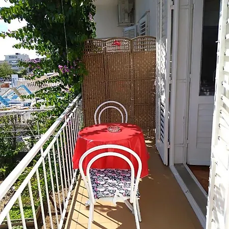 Lemona * Makarska