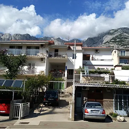 Lemona Apartamento Makarska